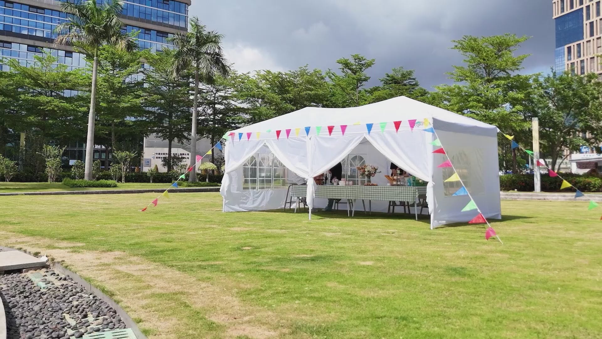 Video laden: COBIZI 10'x20' Canopy Party Tent with 4 Removable Sidewalls White SPC108